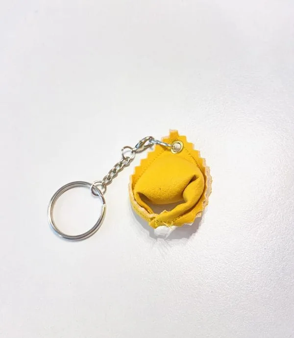 Eco-leather Tortellino keyring - Image 2