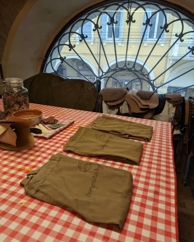 tortellino-cuoio-005